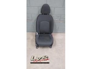 Gebruikte Voorstoel rechts Nissan Micra (K13) 1.2 12V Prijs € 75,00 Margeregeling aangeboden door LvS Carparts