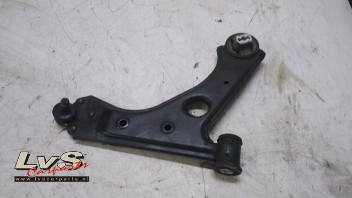 Peugeot Bipper Front wishbone, right