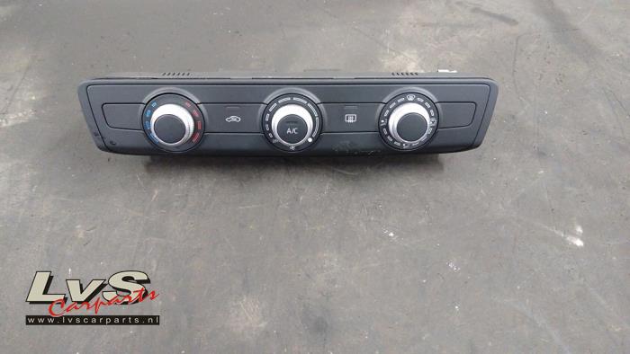 Audi Q2 Air conditioning control panel