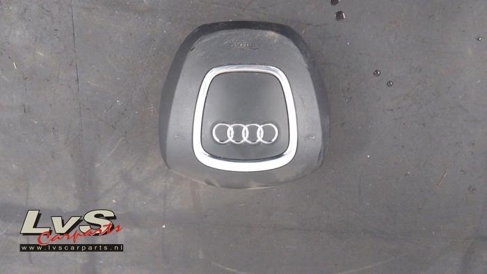 Audi Q5 Left airbag (steering wheel)