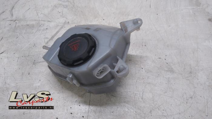Volkswagen Polo Expansion vessel