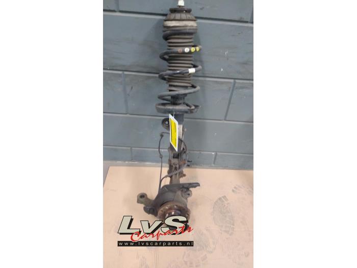 Fiat 500L Front shock absorber rod, right