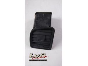 Gebruikte Luchtrooster Dashboard Mazda CX-5 I (KE,GH) 2.2 SkyActiv-D 150 16V 2WD Prijs € 20,00 Margeregeling aangeboden door LvS Carparts