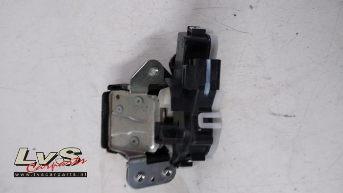 Mazda CX-5 Tailgate lock mechanism