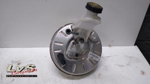 Gebruikte Rembekrachtiger Mercedes A (W176) 1.6 A-180 16V Prijs € 100,00 Margeregeling aangeboden door LvS Carparts