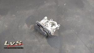 Gebruikte Gasklephuis Renault Clio IV (5R) 1.2 TCE 16V GT EDC Prijs € 20,00 Margeregeling aangeboden door LvS Carparts