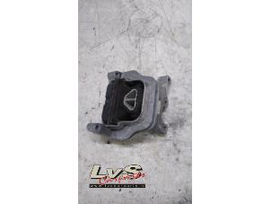 Gebruikte Motorsteun Volkswagen Polo V (6R) 1.4 TDI 12V 90 Prijs € 25,00 Margeregeling aangeboden door LvS Carparts