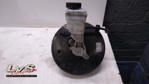 Gebruikte Rembooster Opel Corsa E 1.2 16V Prijs € 55,00 Margeregeling aangeboden door LvS Carparts