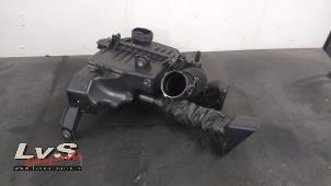 Gebruikte Luchtfilterhuis Kia Picanto (TA) 1.2 16V Prijs € 25,00 Margeregeling aangeboden door LvS Carparts