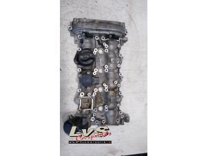 Gebruikte Kleppendeksel Mercedes C (W205) C-180 1.6 16V Prijs € 395,00 Margeregeling aangeboden door LvS Carparts