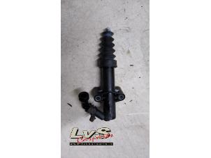 Gebruikte Koppeling Hoofd Cilinder Citroen C3 (SC) 1.0 Vti 68 12V Prijs € 20,00 Margeregeling aangeboden door LvS Carparts