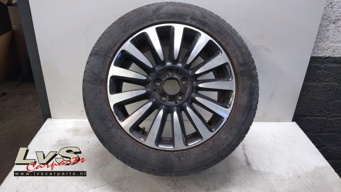 Fiat 500L Wheel + tyre