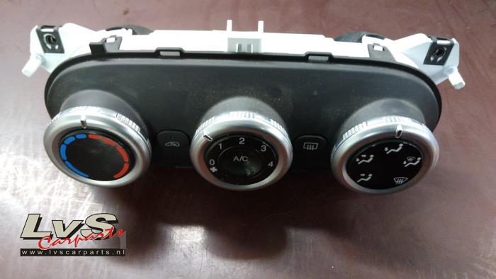 Fiat 500L Heater control panel