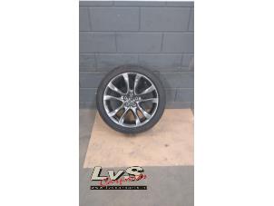 Gebruikte Velg + Band Mazda 6 SportBreak (GJ/GH/GL) 2.0 Skyactiv G 145 16V Prijs € 100,00 Margeregeling aangeboden door LvS Carparts