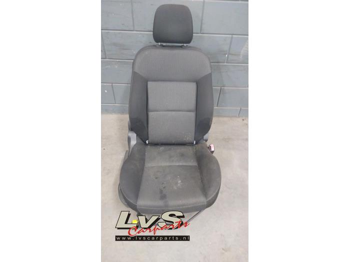 Peugeot 207 Seat, right