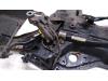 Subframe van een Peugeot 308 SW (L4/L9/LC/LJ/LR) 1.6 BlueHDi 120 16V 2015