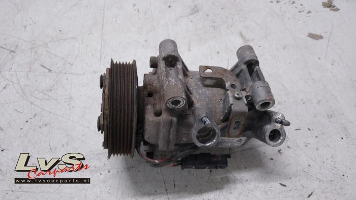 Opel Combo Air conditioning pump