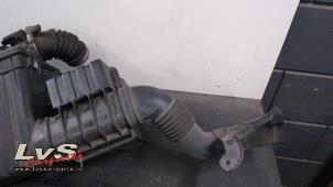 Gebruikte Luchtfilterhuis Suzuki Swift (ZA/ZC/ZD1/2/3/9) 1.5 VVT 16V Prijs € 40,00 Margeregeling aangeboden door LvS Carparts