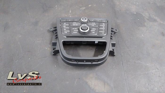 Opel Mokka Radio control panel