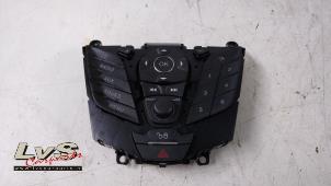 Gebruikte Radiobedienings paneel Ford Focus 3 Wagon 1.0 Ti-VCT EcoBoost 12V 100 Prijs € 70,00 Margeregeling aangeboden door LvS Carparts