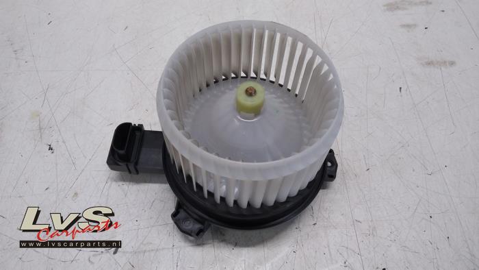 Honda Jazz Heating and ventilation fan motor