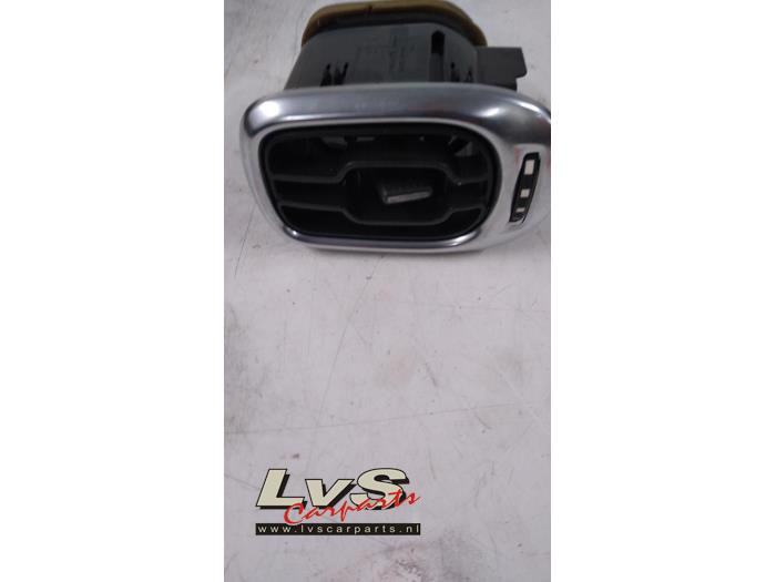 Citroen C3 Picasso Luftgitter Armaturenbrett