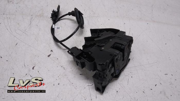 Renault Megane Front door lock mechanism 4-door, right