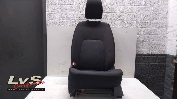 Suzuki Celerio Seat, left