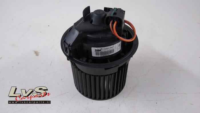 Renault Clio Heating and ventilation fan motor