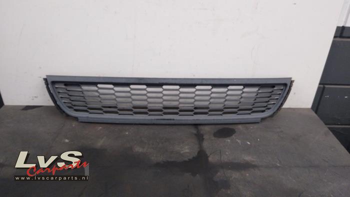 Volkswagen Polo Pare-chocs grille