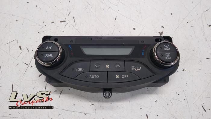 Toyota Yaris Heater control panel