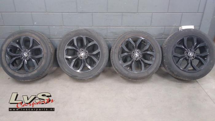 Landrover Discovery Set of wheels + tyres