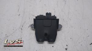 Gebruikte Slotmechaniek Achterklep Volvo V50 (MW) 1.8 16V Flexifuel Prijs € 32,00 Margeregeling aangeboden door LvS Carparts