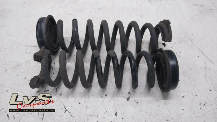 BMW 4-Serie Rear coil spring