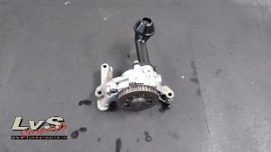 Gebruikte Oliepomp Volkswagen Polo V (6R) 1.6 TDI 16V 105 Prijs € 30,00 Margeregeling aangeboden door LvS Carparts
