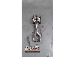 Gebruikte Zuiger Audi A3 Sportback (8PA) 1.6 TDI 16V Prijs € 50,00 Margeregeling aangeboden door LvS Carparts