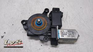 Gebruikte Motor electrisch raam Alfa Romeo Giulietta (940) 1.4 TB 16V Prijs € 30,00 Margeregeling aangeboden door LvS Carparts