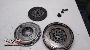Gebruikte Dubbele massa vliegwiel Mercedes Vito (447.6) 1.6 111 CDI 16V Prijs € 423,50 Inclusief btw aangeboden door LvS Carparts