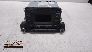 Gebruikte Radio CD Speler Hyundai i10 (B5) 1.2 16V Prijs € 100,00 Margeregeling aangeboden door LvS Carparts