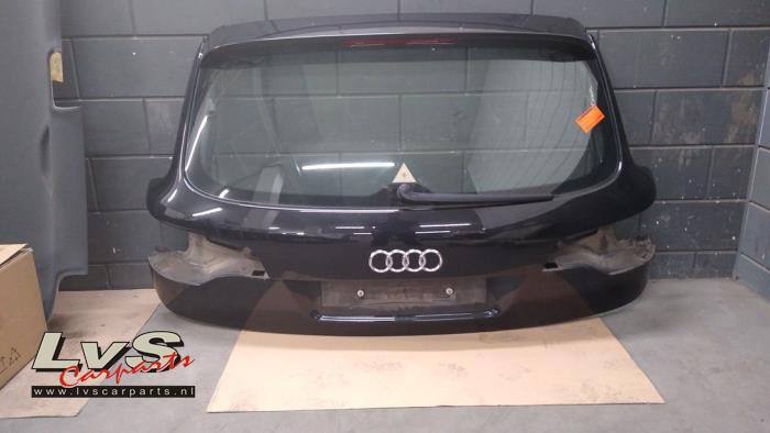 Audi Q7 Tailgate