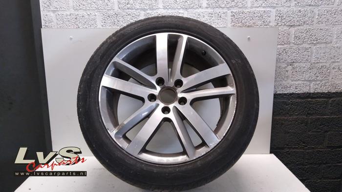 Audi Q7 Wheel + tyre