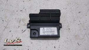 Gebruikte Boordcomputer Audi Q7 (4LB) 3.0 TDI V6 24V Prijs € 30,00 Margeregeling aangeboden door LvS Carparts