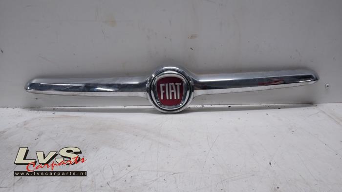 Fiat 500X Grill