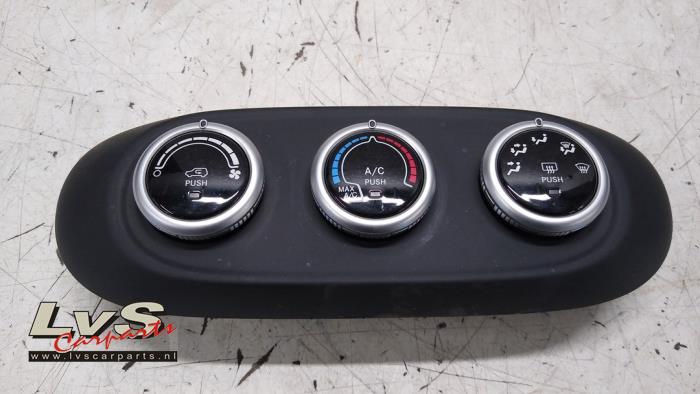 Fiat 500X Heater control panel