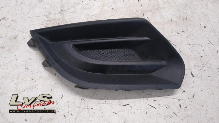 Opel Corsa Pare-chocs grille