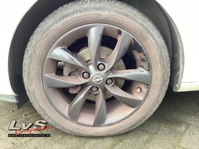Opel Adam Felgen Set + Reifen