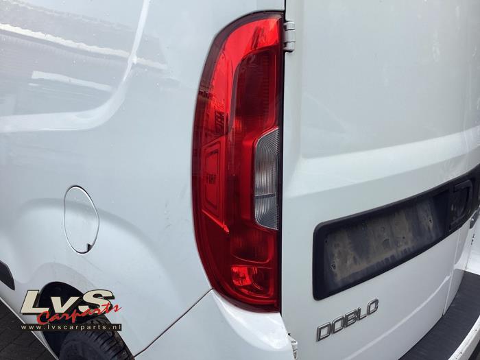 Fiat Doblo Taillight, left
