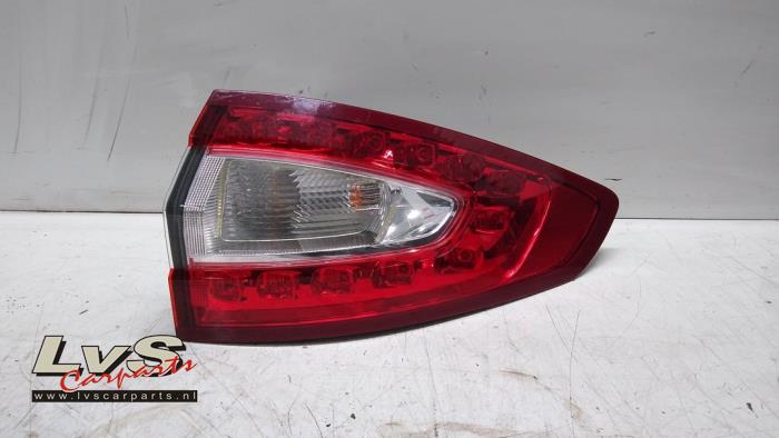 Ford Mondeo Taillight, right