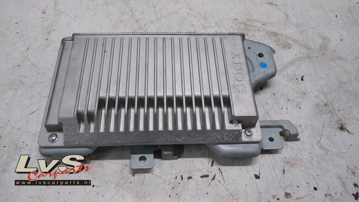 Ford Mondeo Radio amplifier