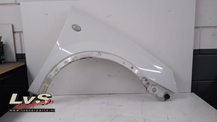 Opel Combo Front wing, right